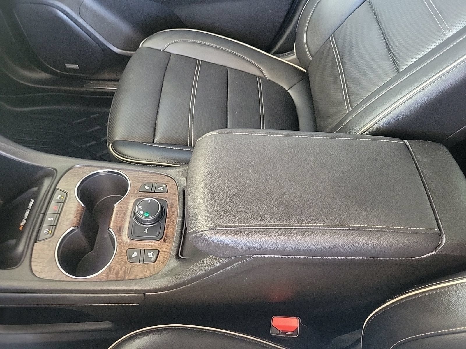 Certified 2023 GMC Acadia Denali w/ Denali Ultimate Package FWD image 25