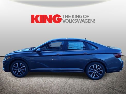 New 2026 Volkswagen Jetta SE image 7