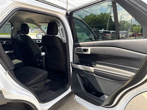 Used 2021 Ford Explorer XLT w/ Class III Trailer Tow Package AWD/4WD image 45