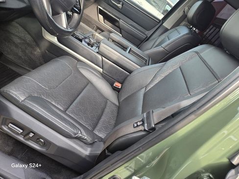Used 2022 Toyota Tundra Limited w/ Power Package RWD image 7