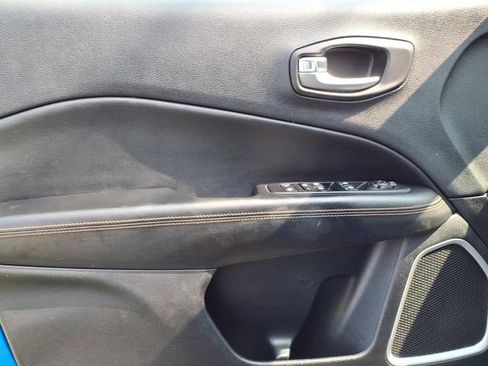 Used 2019 Jeep Compass Limited AWD/4WD image 14