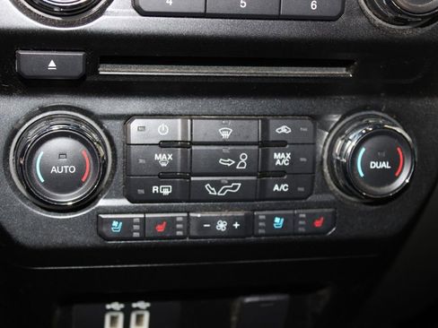 Used 2018 Ford F150 Lariat image 44