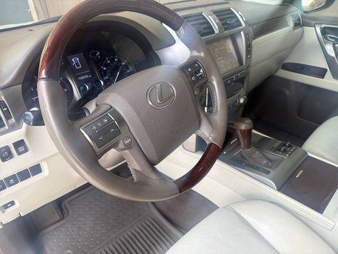 Used 2017 Lexus GX 460 Premium AWD/4WD image 17