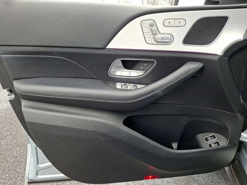 Used 2024 Mercedes-Benz GLE 450e 4MATIC image 12