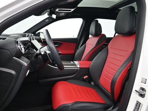 Used 2024 Mercedes-Benz GLC 43 AMG 4MATIC image 5