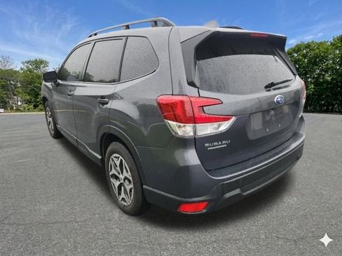Used 2023 Subaru Forester Premium AWD/4WD image 6