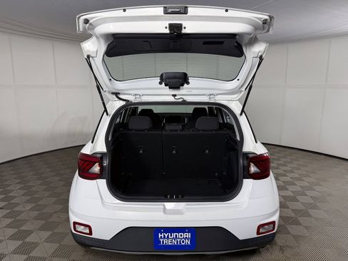 Used 2021 Hyundai Venue SEL w/ Premium Package FWD image 15