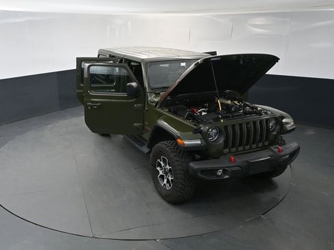 Used 2022 Jeep Wrangler Unlimited Rubicon w/ LED Lighting Group AWD/4WD image 16
