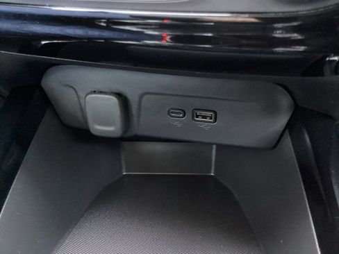 Used 2025 Chevrolet Trax LT w/ Driver Confidence Package image 24