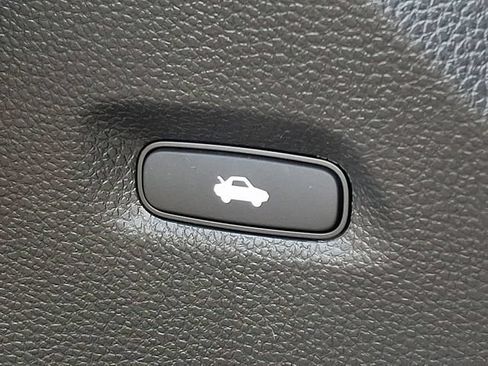 Used 2023 Honda Civic Sport image 26