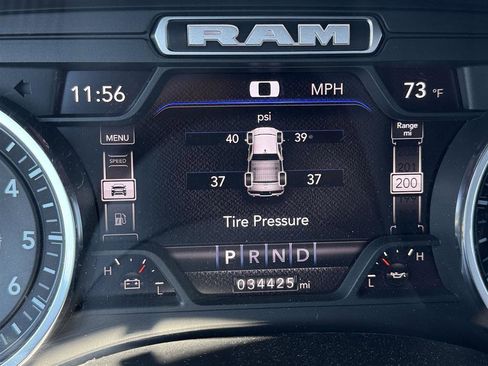 Used 2024 RAM 1500 Laramie AWD/4WD image 13
