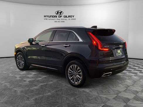 Used 2025 Cadillac XT4 Premium Luxury image 7