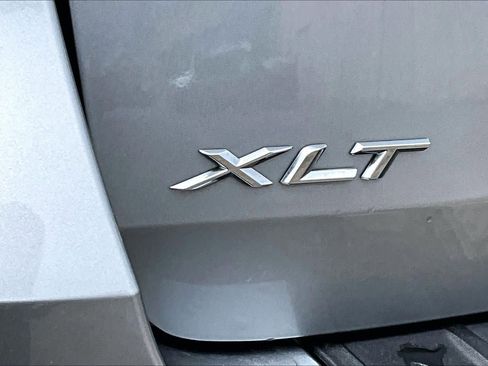 Used 2023 Ford Explorer XLT w/ Equipment Group 202A RWD image 10