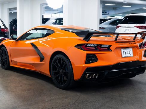 Used 2023 Chevrolet Corvette Stingray w/ Z51 Performance Package image 4