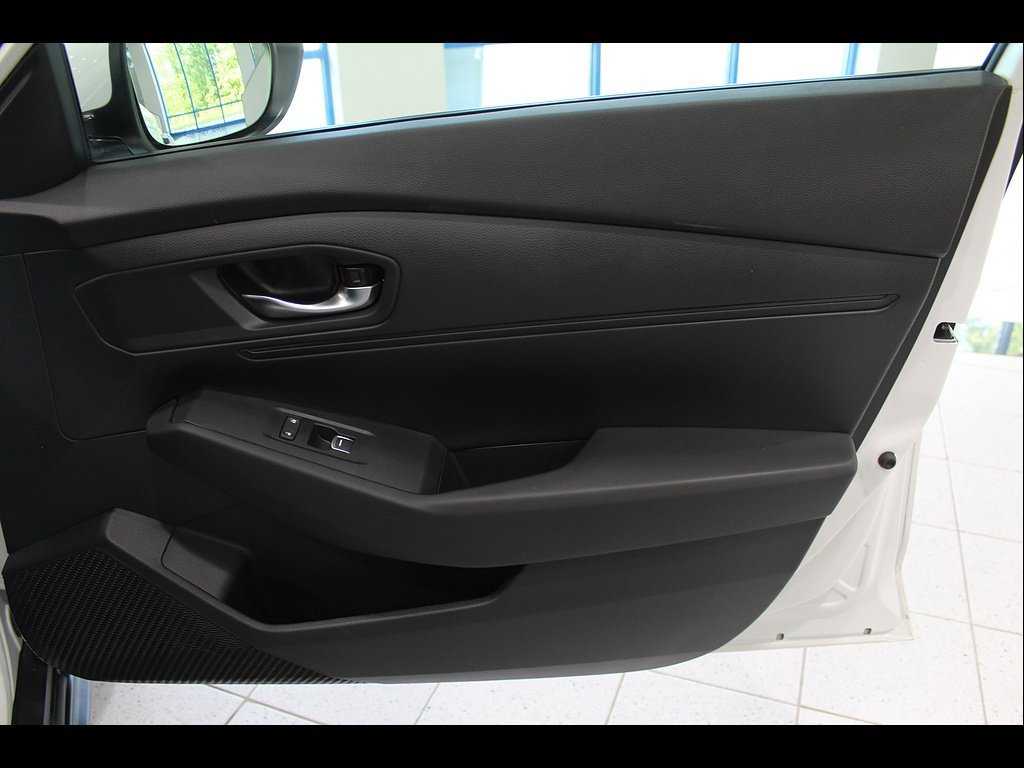 Certified 2023 Honda Accord LX image 25