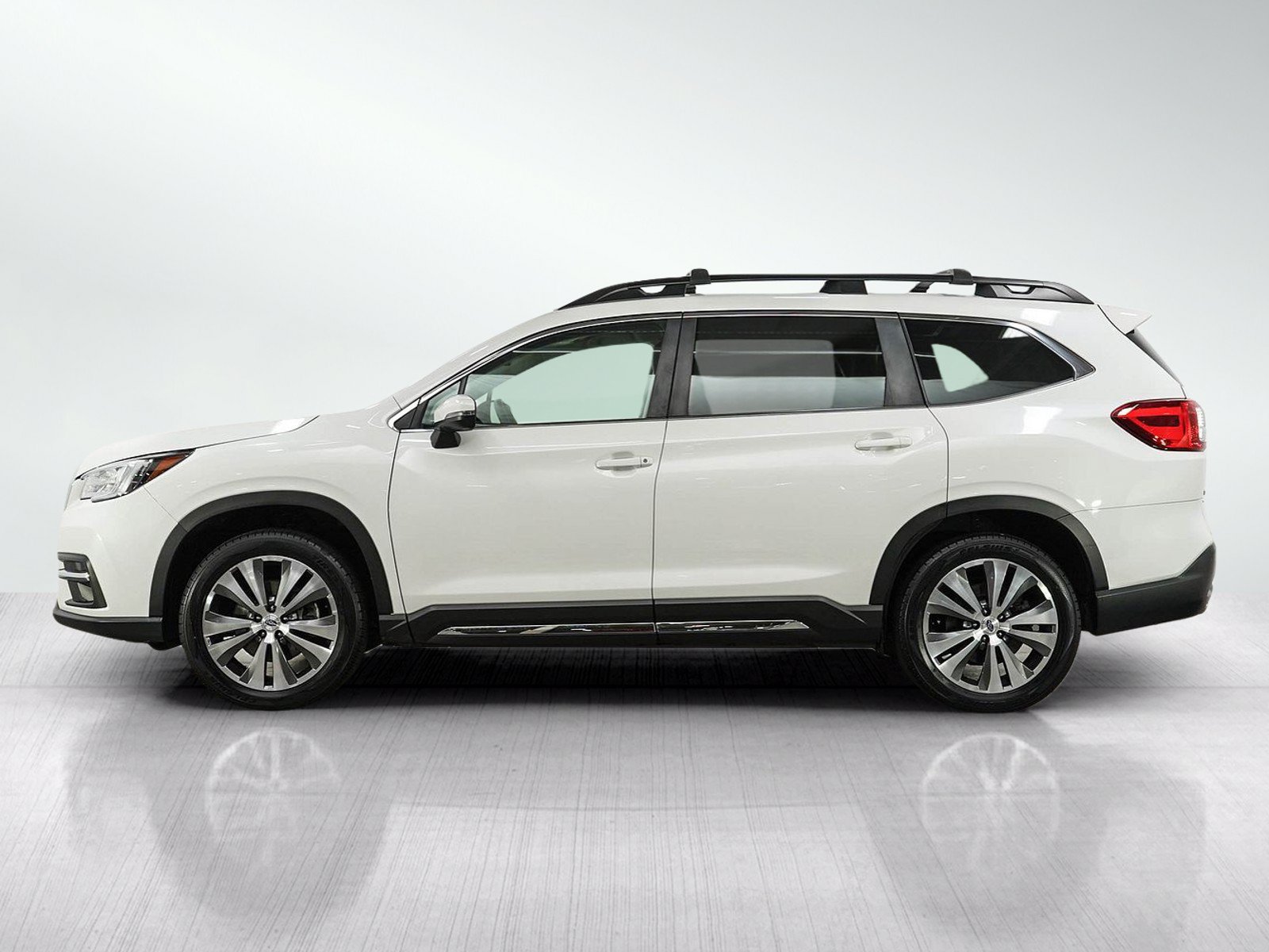 Used 2019 Subaru Ascent Limited w/ Popular Package #3 AWD/4WD image 2