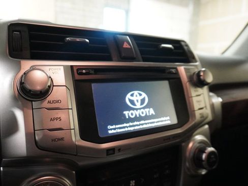 Used 2016 Toyota 4Runner Limited image 14