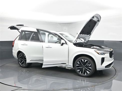 New 2026 Volvo XC90 B6 Ultra image 54