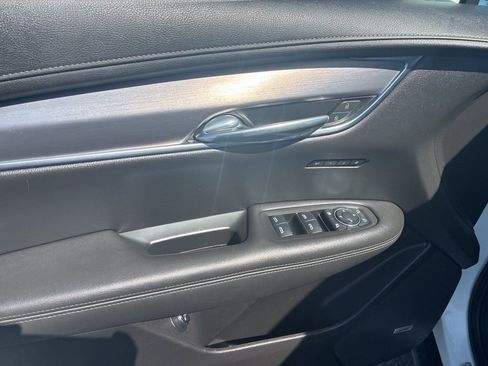 Used 2023 Cadillac XT6 Luxury image 14