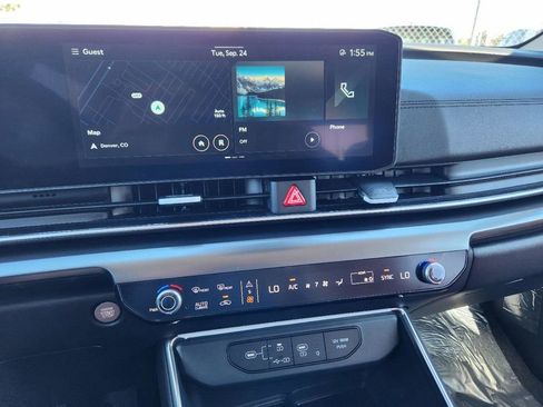 New 2025 Kia Carnival SX image 19