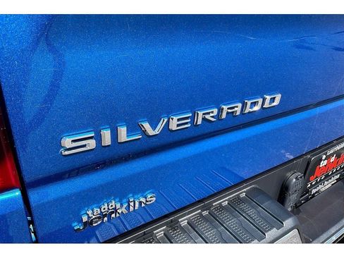 Used 2023 Chevrolet Silverado 1500 LT image 32