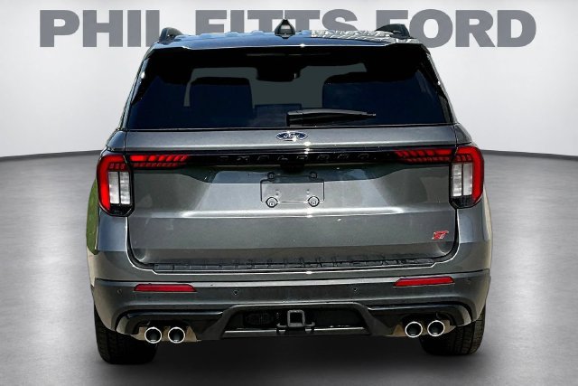 Certified 2025 Ford Explorer ST AWD/4WD image 5