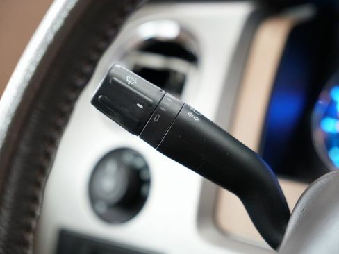 Used 2014 Ford F150 Lariat w/ Lariat Chrome Package image 14