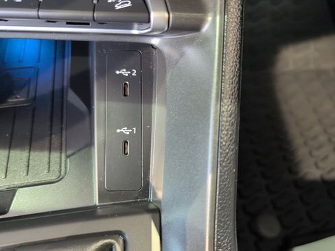 Used 2024 Audi Q3 2.0T Premium Plus w/ Premium Plus Package image 25