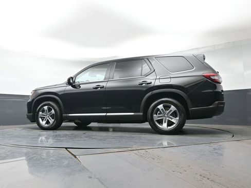 Certified 2025 Honda Pilot EX-L image 31