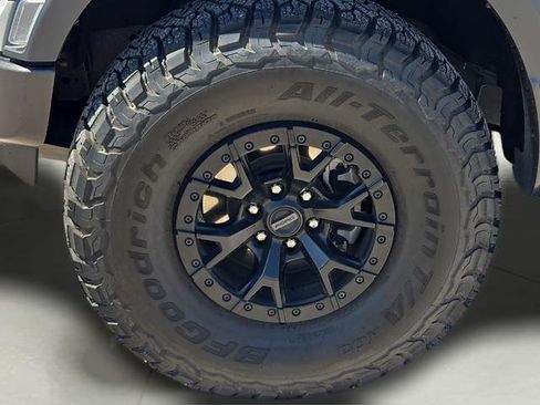 Used 2023 Ford F150 Raptor w/ Raptor 37 Performance Package AWD/4WD image 17