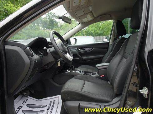 Used 2018 Nissan Rogue S AWD/4WD image 11