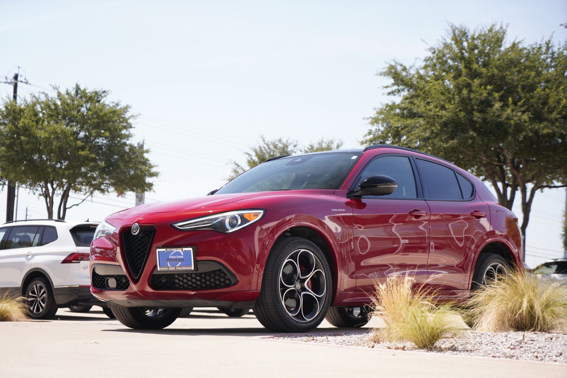 Used 2023 Alfa Romeo Stelvio Veloce AWD/4WD image 7