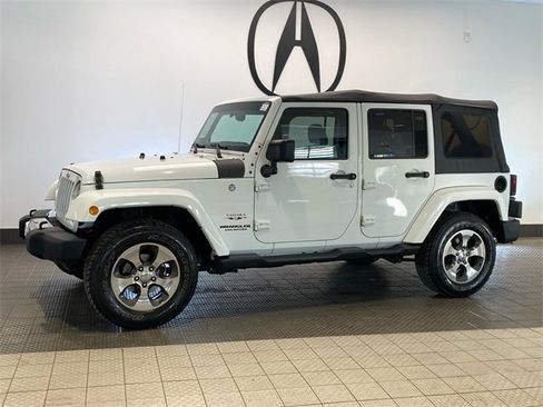 Used 2017 Jeep Wrangler Unlimited Sahara w/ Connectivity Group image 3