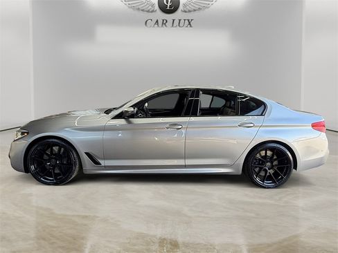 Used 2020 BMW M550i xDrive w/ Dynamic Handling Package image 2