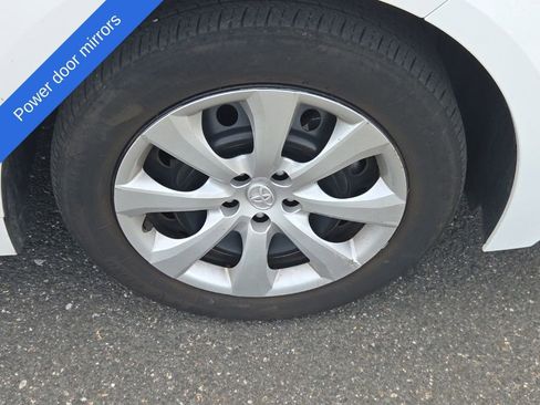 Used 2024 Toyota Corolla LE image 32
