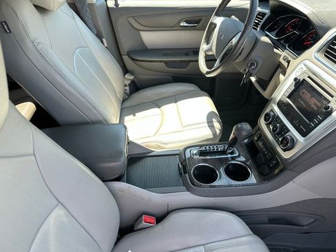 Used 2017 GMC Acadia Limited SLT image 17