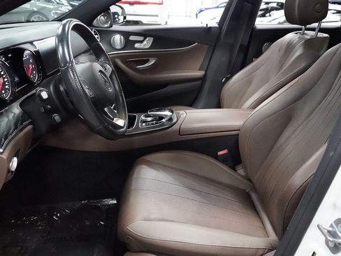 Used 2018 Mercedes-Benz E 300 w/ Premium 2 Package (Q02) image 12