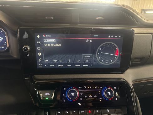 Used 2024 GMC Sierra 1500 AT4 w/ Technology Package AWD/4WD image 23