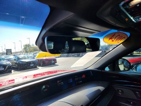 Used 2024 Lincoln Nautilus Reserve w/ Equipment Group 202A image 14