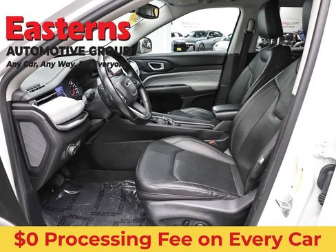 Used 2022 Jeep Compass Latitude AWD/4WD image 13