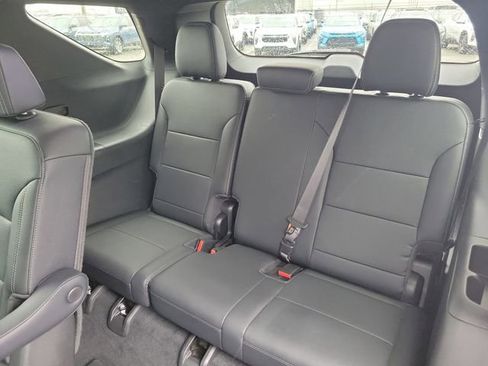 Certified 2026 Chevrolet Traverse LT FWD image 15