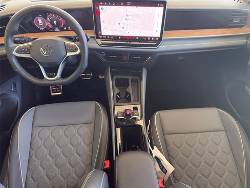 New 2026 Volkswagen Tiguan SEL R-Line image 30