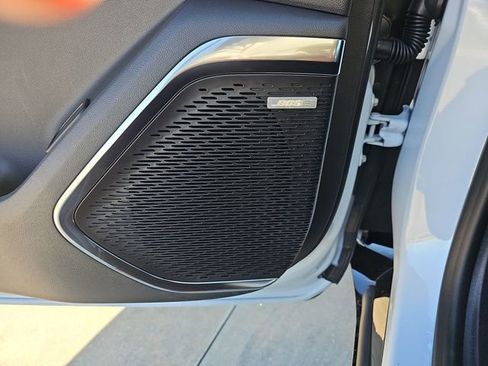 New 2026 Chevrolet Traverse RS FWD image 24