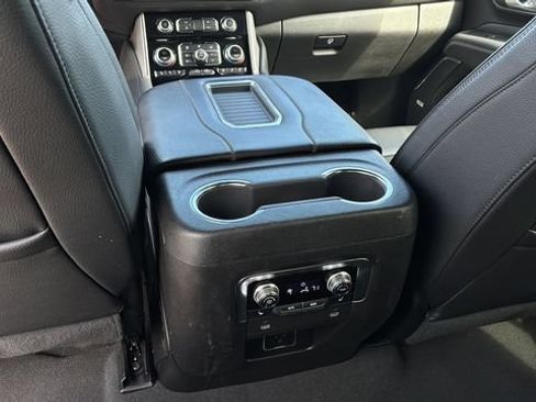 Used 2024 GMC Yukon Denali AWD/4WD image 20