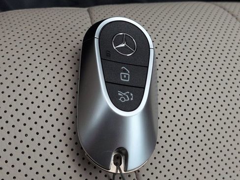 Certified 2026 Mercedes-Benz CLE 300 4MATIC Coupe image 29