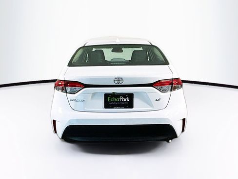 Used 2025 Toyota Corolla LE w/ Convenience Package image 31