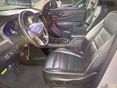 Used 2021 GMC Acadia Denali w/ Denali Technology Package FWD image 6