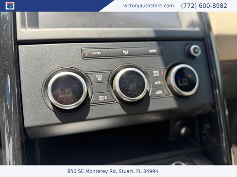 Used 2019 Land Rover Discovery SE AWD/4WD image 27