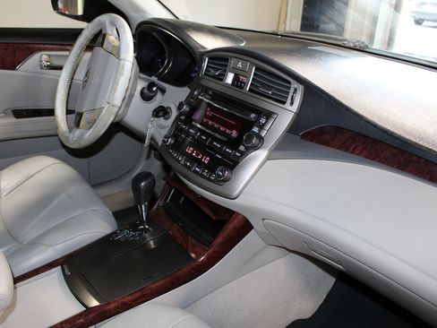 Used 2011 Toyota Avalon FWD image 27