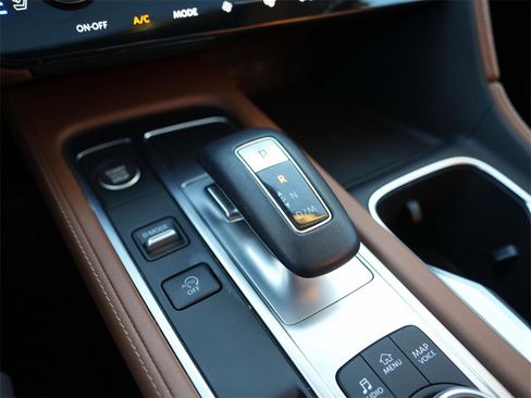 Certified 2025 INFINITI QX60 Sensory image 28